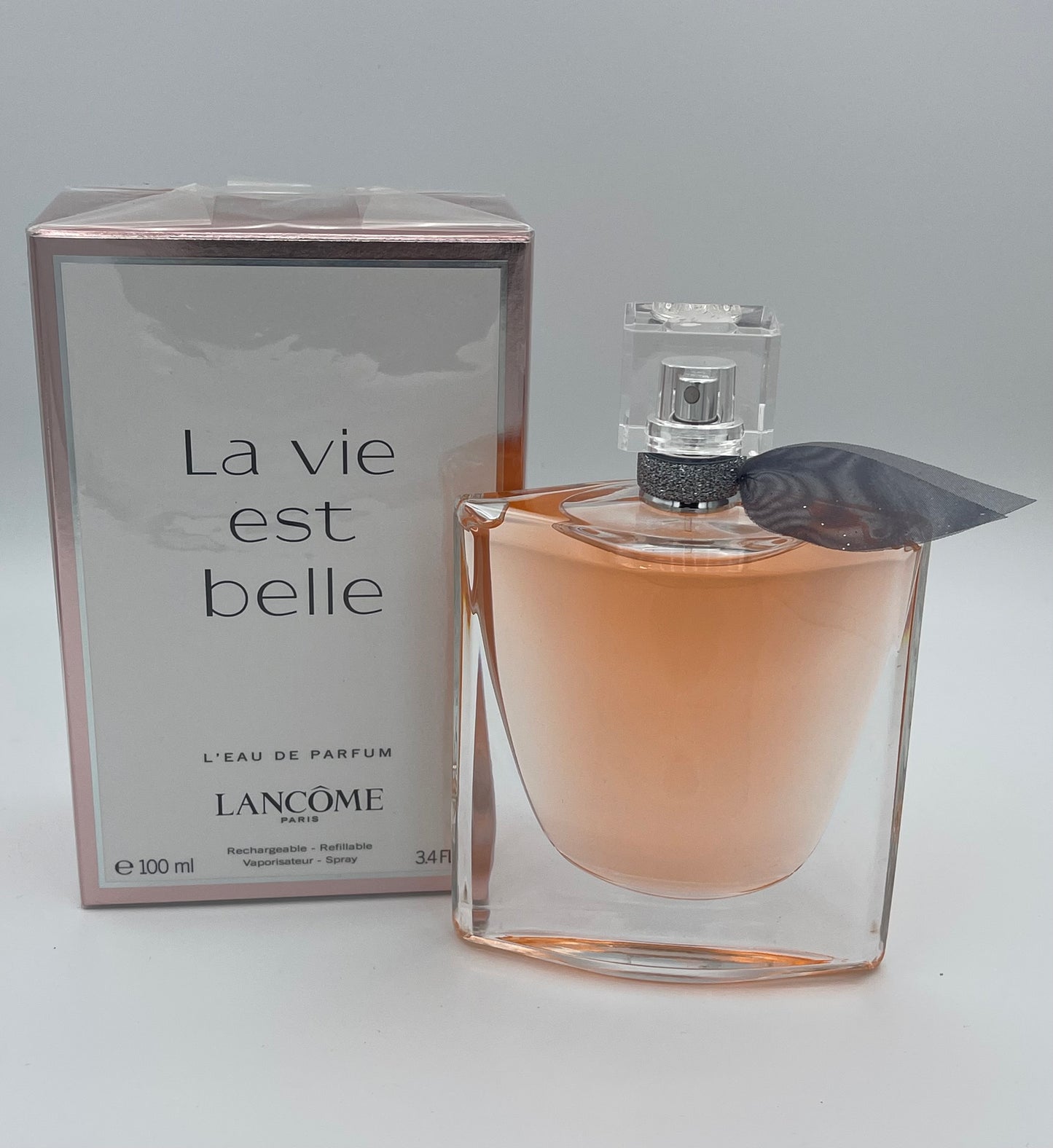 Lancôme La vie est belle L'eau de Parfum Spray, 3.4 fl. oz.